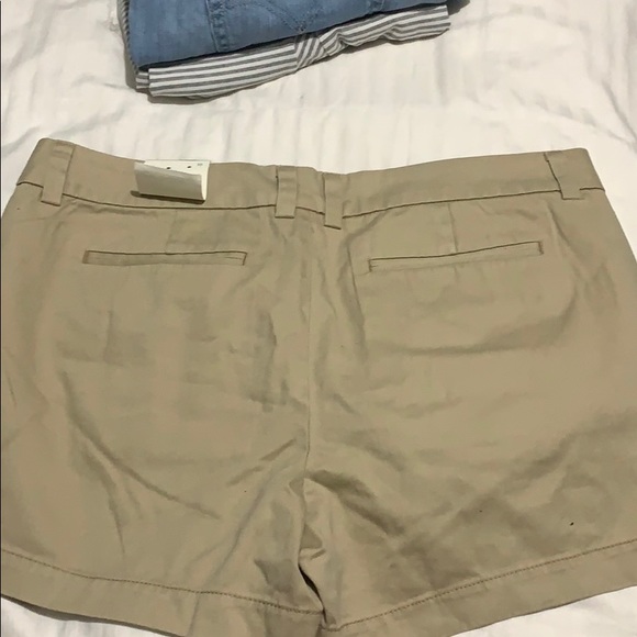Size 10 Kaki shorts - Picture 4 of 4